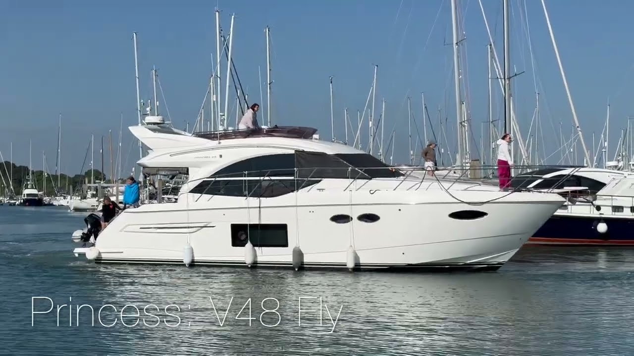 Lymington: Berthing & Fuel Dock