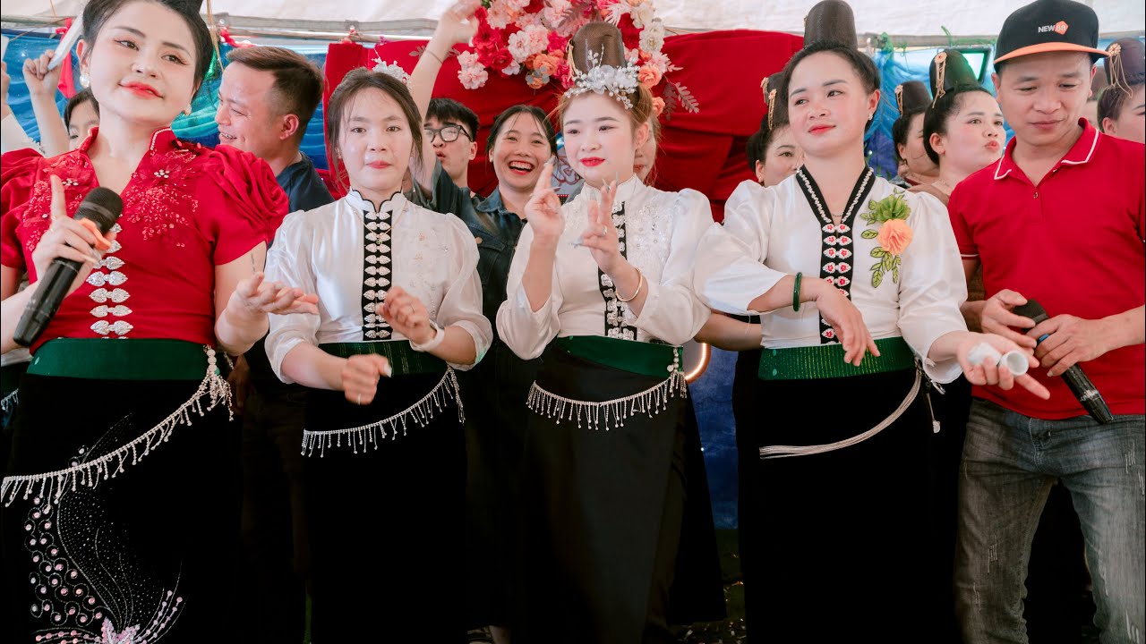 На восьмой день Лунного Нового года насладитесь современной тайской танцевальной музыкой и энерги...