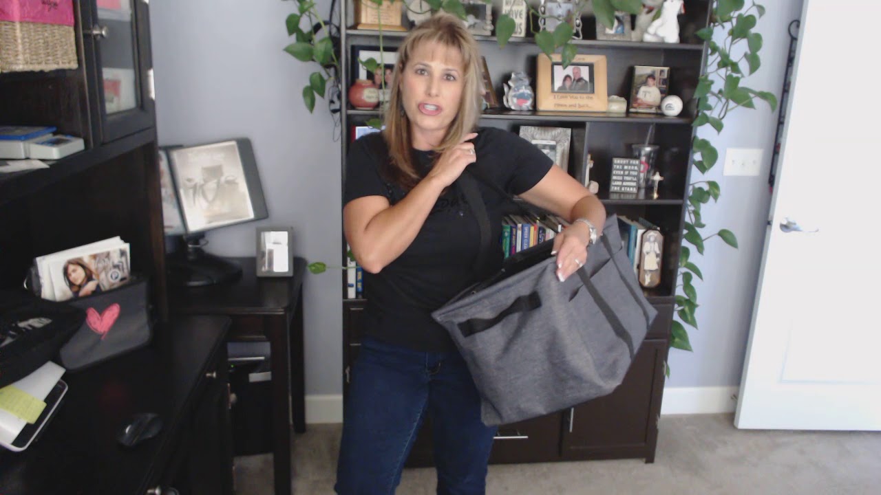 Deluxe Utility Tote by Thirty-One Gifts 