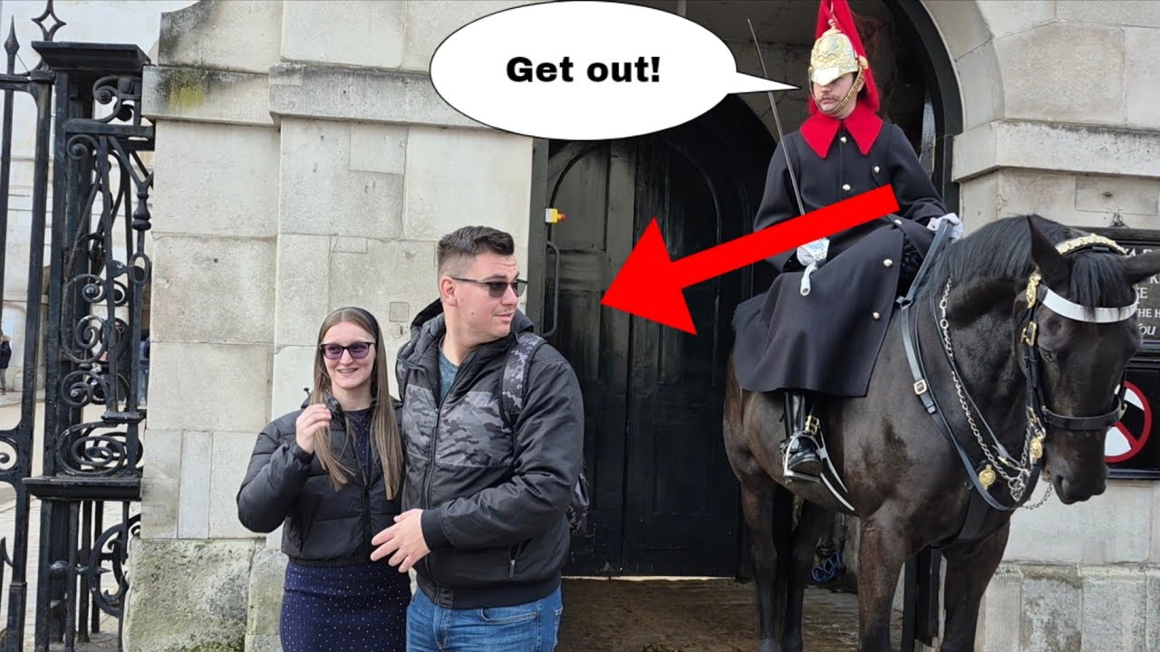 The King's Guard told the tourist to leave the box!