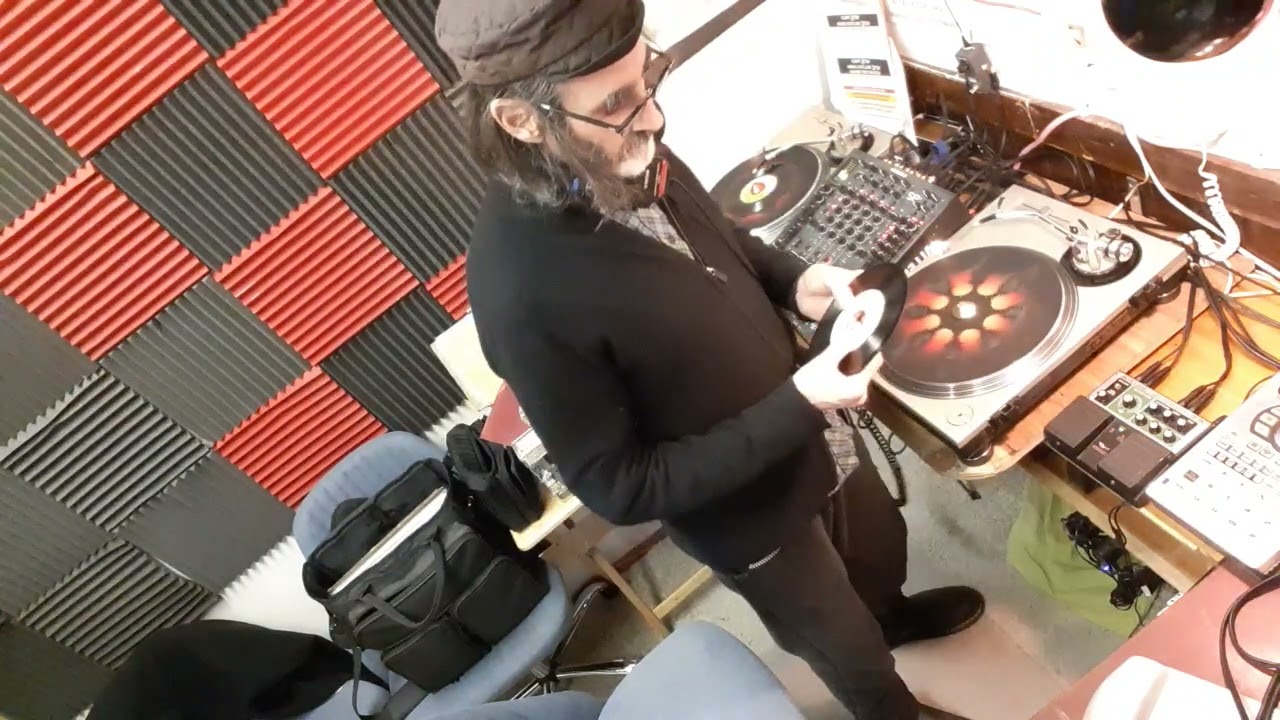 HEAVYWEIGHT SOUND ~ All Vinyl Reggae Radio ~ Part 2 ~ Dec. 26th, 2025