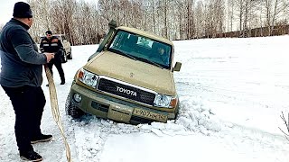 Land Cruiser 79 в стоке по талому глубокому снегу, OffRoad