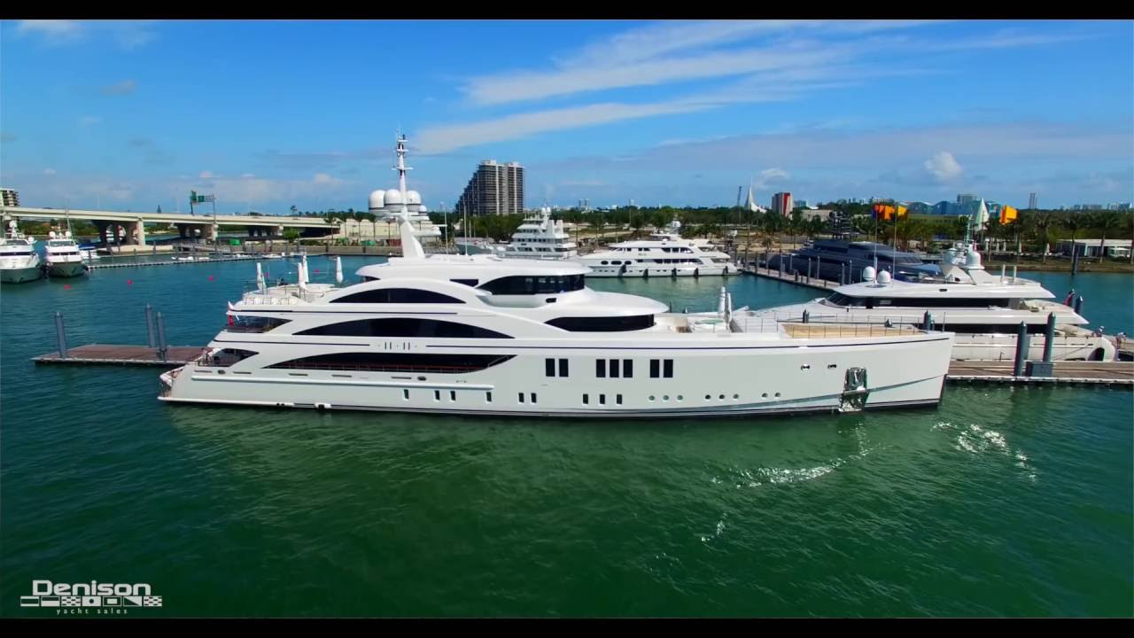 Yachts Miami Beach Boat Debuts Bob Denison - YouTube