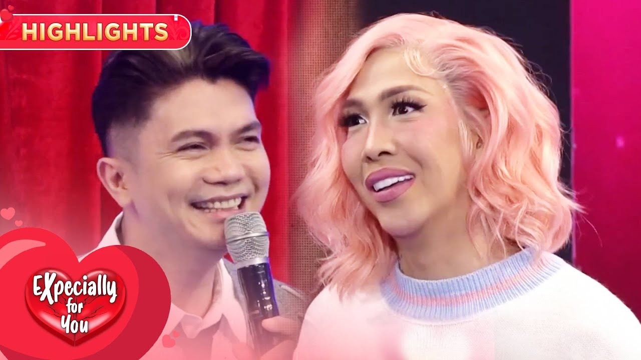 ⁣Vice Ganda shows how Vhong stares | Expecially For You