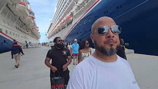 Celebration Key while the family walks. #cruise #cruiselife #carnivalfreedom #love #fblifestyle 