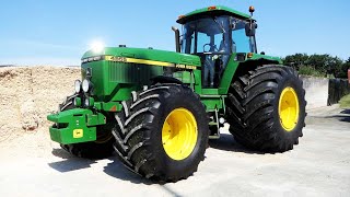 John Deere 4955 with WIDE tires working in the Silage Stack