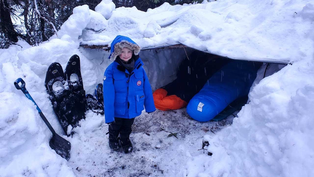 Survival Shelter Winter Camping in Blizzard - Deep Snow Camping in Alaska 