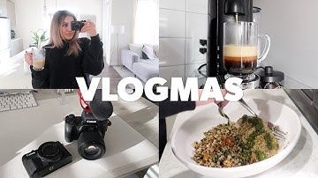 VLOGMAS DAY 3 | Behind the YouTube Scenes: Equipment I Use, Editing Videos/Thumbnails, Filming Setup