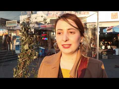 ყინვის საწინააღმდეგოდ შეფუთული ციტრუსის ხეები