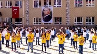 2. Sınıflar 23 Nisan Gösterisi - Haluk Levent (Atatürk Konuşmalı)