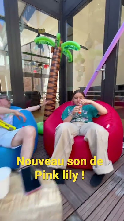 Pink Lily sort un nouveau clip ! Quoicoubeh 😍￼