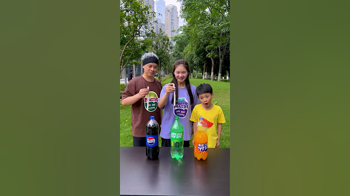 Whose Coke fountain is higher? So funny! #FunnyFamily#PartyGames