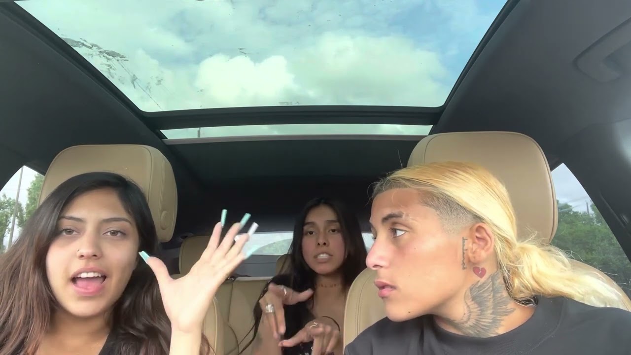 ЭММА И НАРОДНЫЙ ПОЦЕЛУЙ…😩