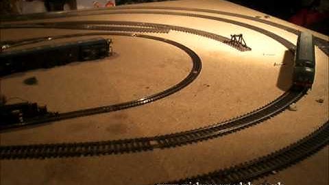 Bachmann Class 42 Warship DCC Conversion