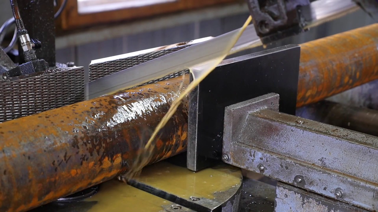 Резка лентопилом (на ленточнопильном станке) - YouTube