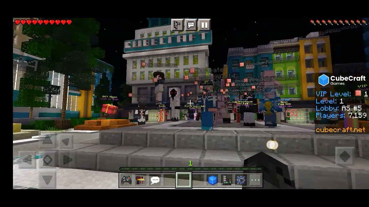 my first time playing Minecraft pocket edition multiplayer. - YouTube
