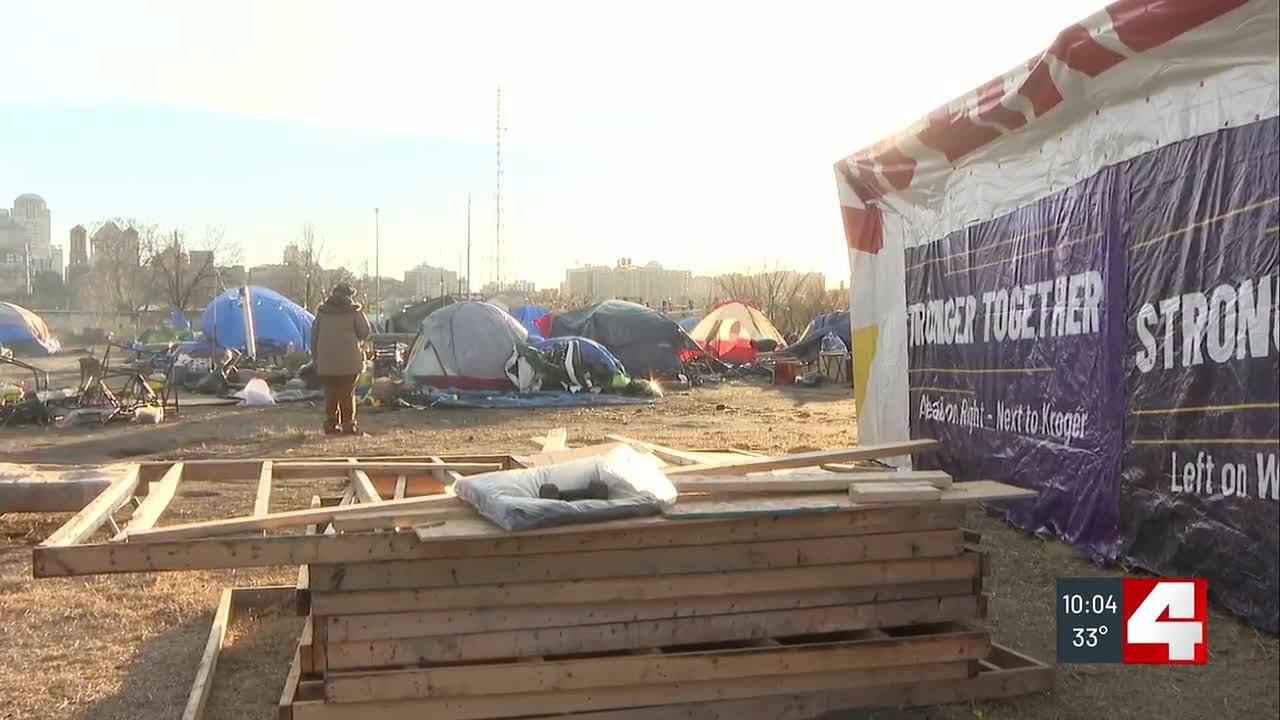 St. Louis homeless warming structure condemned by fire department