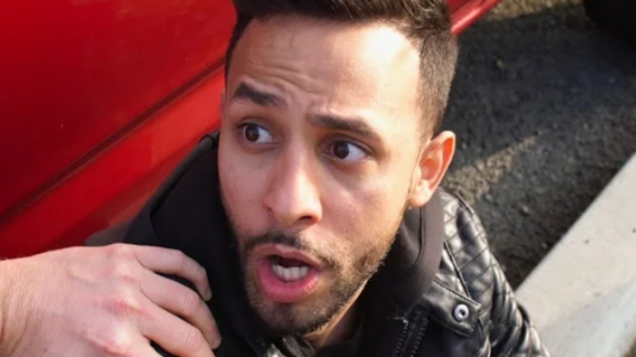 دەمێ سەیدایەکێ خو یێ بچیکاتیێ دبینی 😹❤