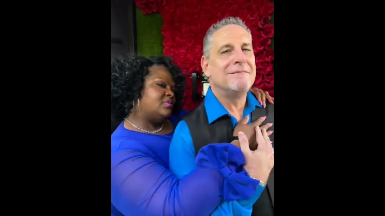 Intimate 2 photo shoot clip