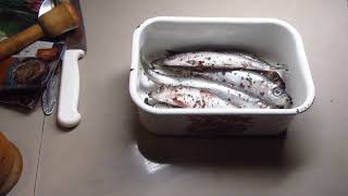 видео: Салака пряного посола с секретным ингредиентом. картинка: Салака пряного посола с секретным ингредиентом.