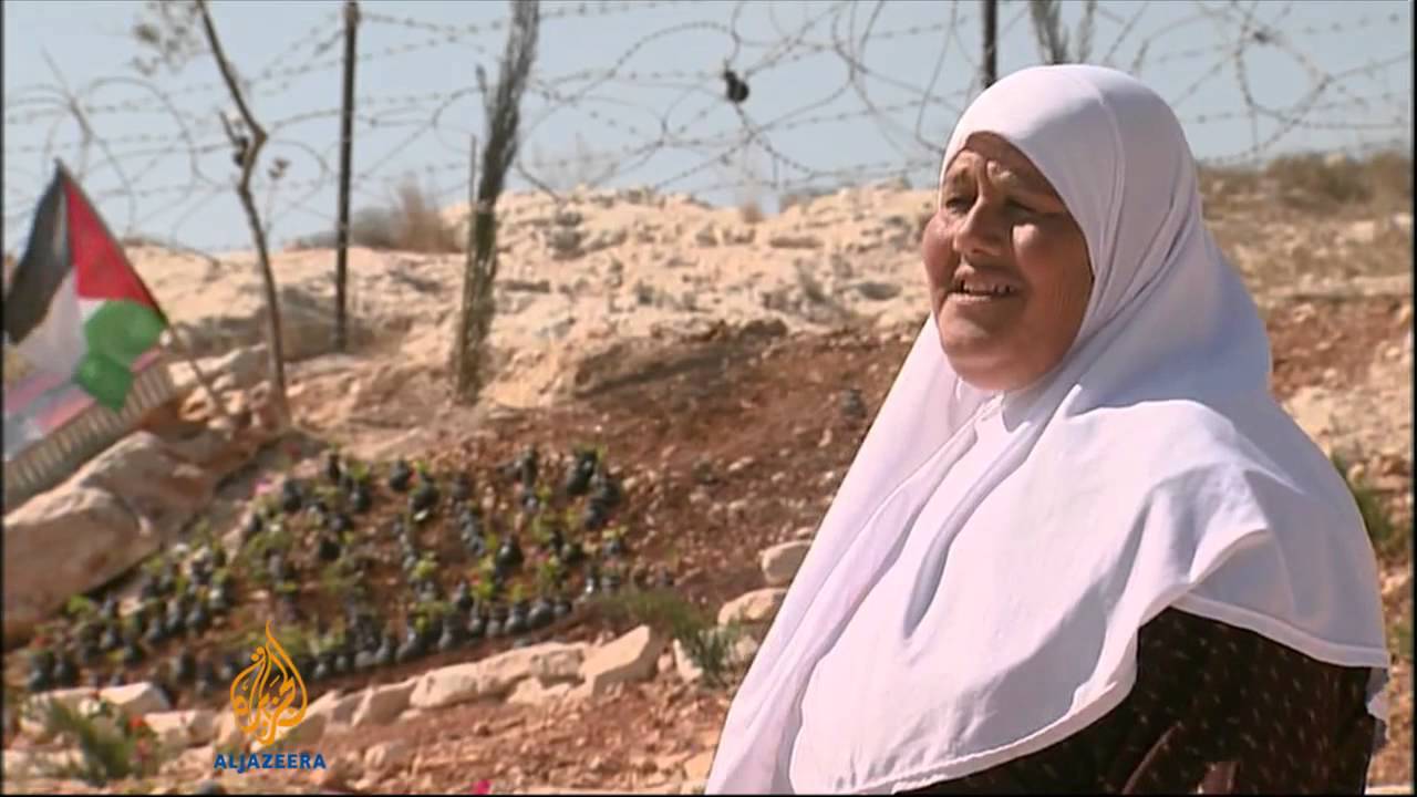 سكان قرى الضفة الغربية يُكرمون من خلال الحديقة