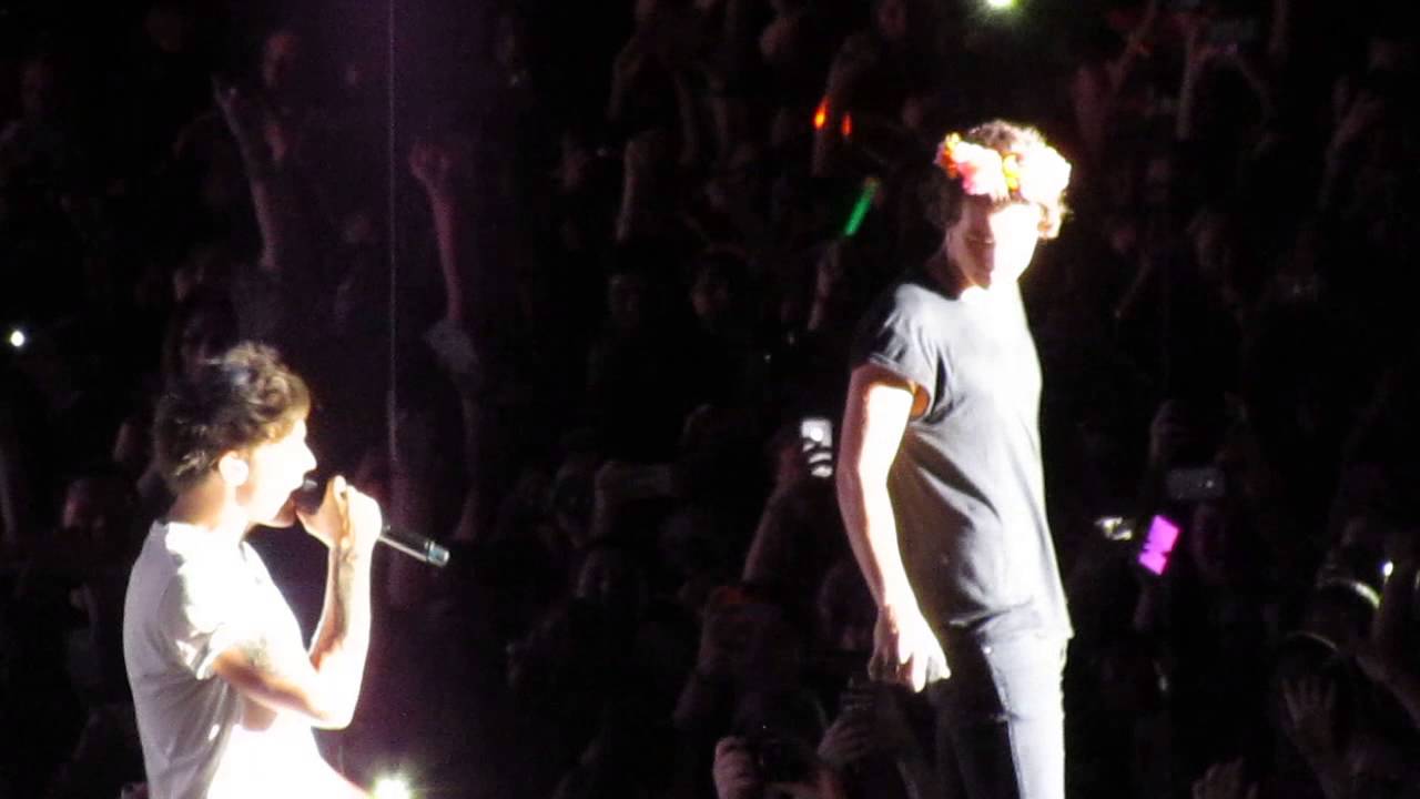 One Direction - One Way or Another - Hershey Park Stadium (7/6/13)