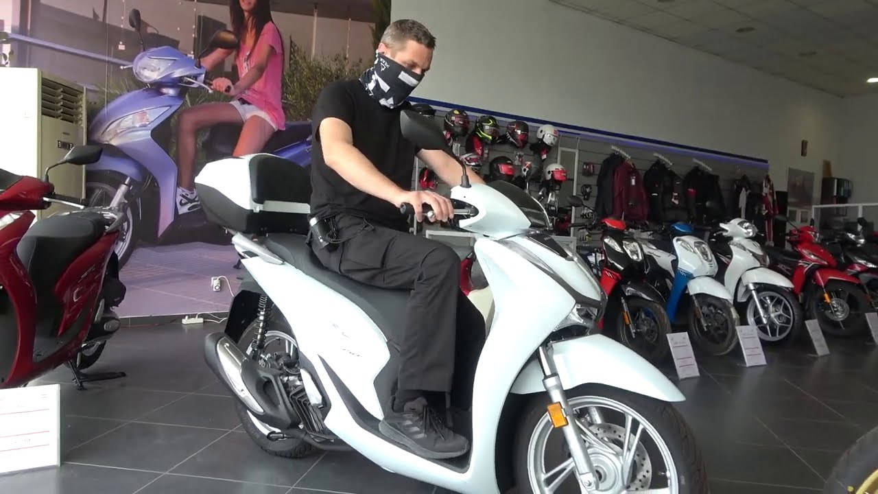 The new 2021 HONDA SH150 scooter review - YouTube