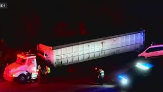 Northbound lanes of US 27 closed near Griffin Road after crash involving truck, van