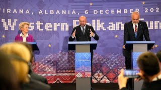 L'UE veut s'assurer que les pays des Balkans restent attachés au bloc