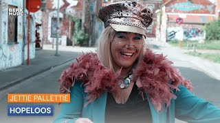 Video thumbnail of "Jettie Pallettie - Hopeloos"