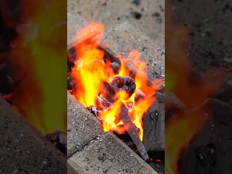 I made a Bowie knife out of Rusty GUN