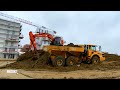 Hitachi zx225 Load Volvo a25g In Toulouse