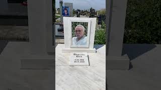 Надмогильный памятник из белого мрамора | Надмогильний памʼятник з білого мармуру