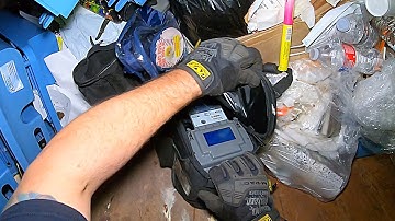 Dumpster Diving "Hij heeft een joystick!"