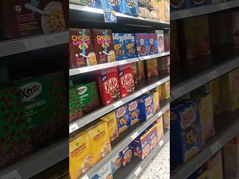 تجوال بالمول مع جمال الربيع والمناظر