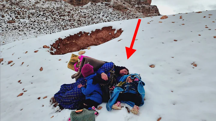 Life in the Cave: A Nomadic Mother's Battle with Rain and the Wind 🌧🌧 and Survival in the Mountains