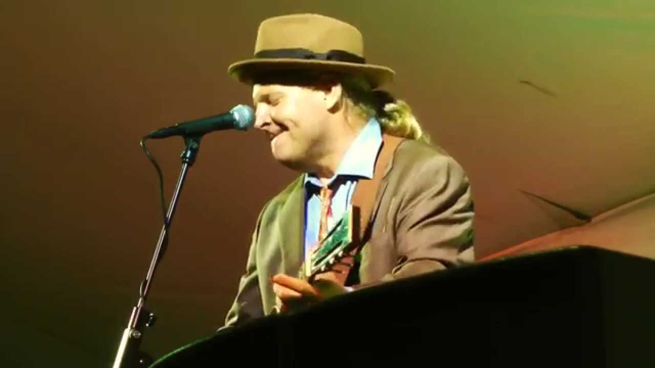 CATFISH KEITH - Put on a Buzz - The Hawth, Crawley, England - Jul 28, 2012 - HD