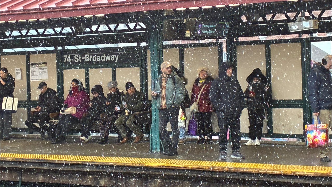 My FIRST VLOG! Railfanning in NYC during the Feb 22 snowstorm! #train #snow #nycta #mtabus #snow