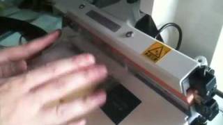 富士インパルスG-301型ガス置換シーラーデモ