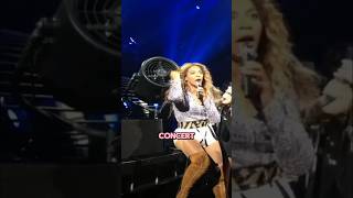 Ouch! Beyonce Hair Caught In Fan #shorts #short #beyonce #live