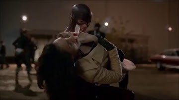 The Flash 2x12 "I Wasn