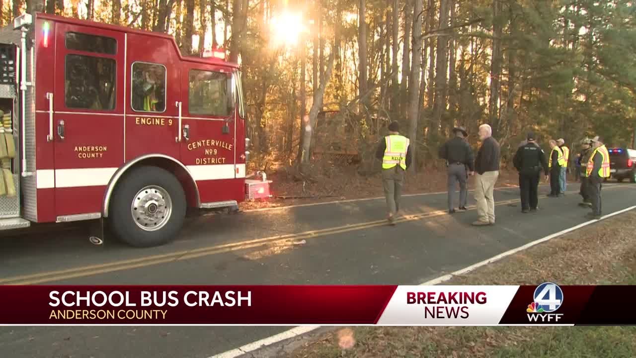 9 special education students in SC taken to hospital after crash - YouTube