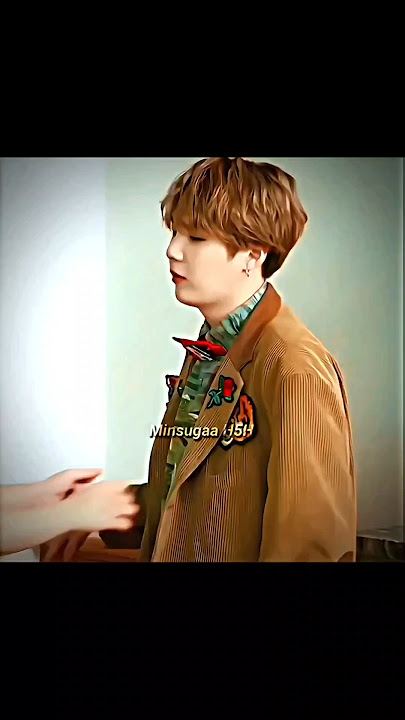 Suga just fixed Jimin's hair but 😭🥰 🤸 #suga #bts #jimin