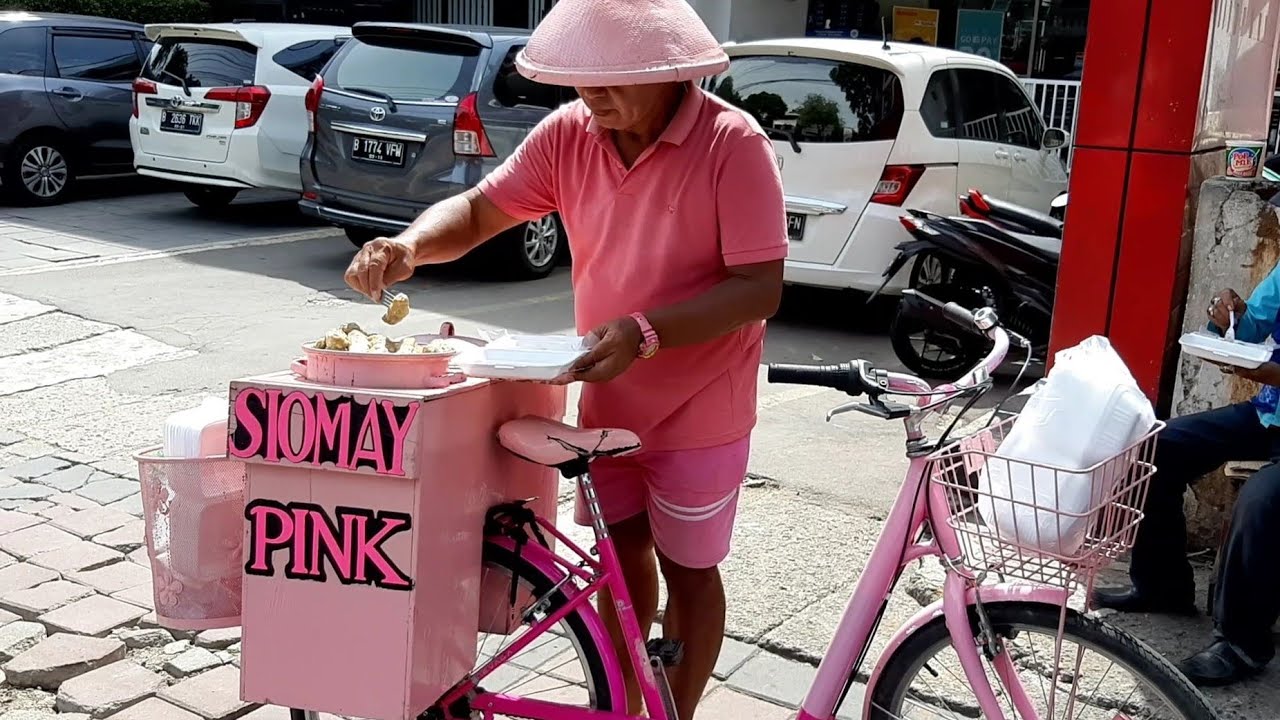 SIOMAY PINK BAJU  PINK SEPEDA  PINK SEMUA SERBA PINK 