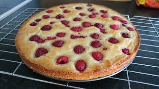 How to make a swedish stickey white chocolate cake with raspberries -
this style of is called kladdkaka in sweden! super easy, no mixers!
recipe: ingred...