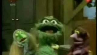 Bert en Ernie - Sesamstraat - Stinkie stankie