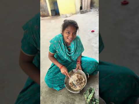 బెల్లం తోని లాడ్డలు చేసిన చిట్టీ 😝😋😋😋😋 #viralvideo #comedy #100kvews #funny #100ksubscribers
