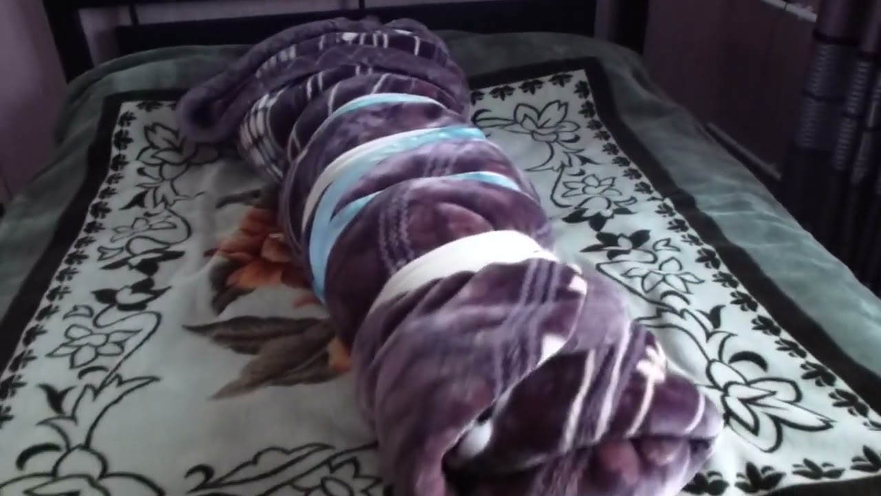 Wrap & Tied My Self In 3 Big Size Double Layer Mink Blankets ️😌 YouTube