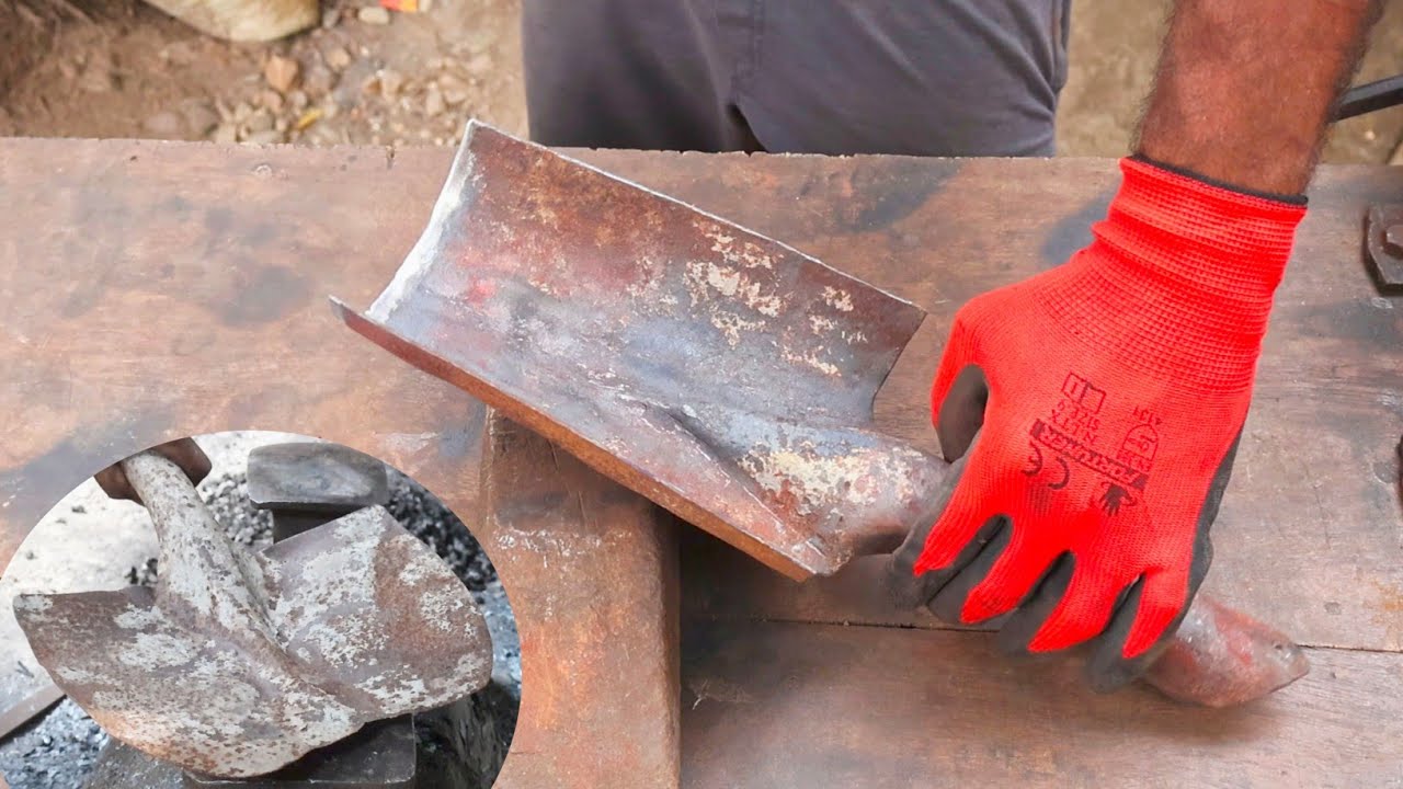 Amazing Restoration ! Rusted Shovel Gets a Second Life !