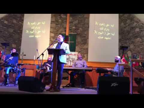 المرنم زياد شحادة يرنم الترنيمة الرائعة لينا حق نقوم نرملك بطريقة جديدة رائعة مؤثرة شاهدها